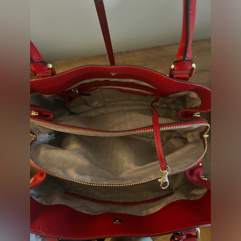 Michael Kors Bedford Satchel/Shoulder Bag - Picture 10 of 16